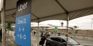 How much gig workers earn per hour across Uber, Grubhub, and similar apps