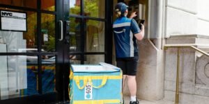 Amazon tests a new feature letting external websites offer Prime shipping without an Amazon login