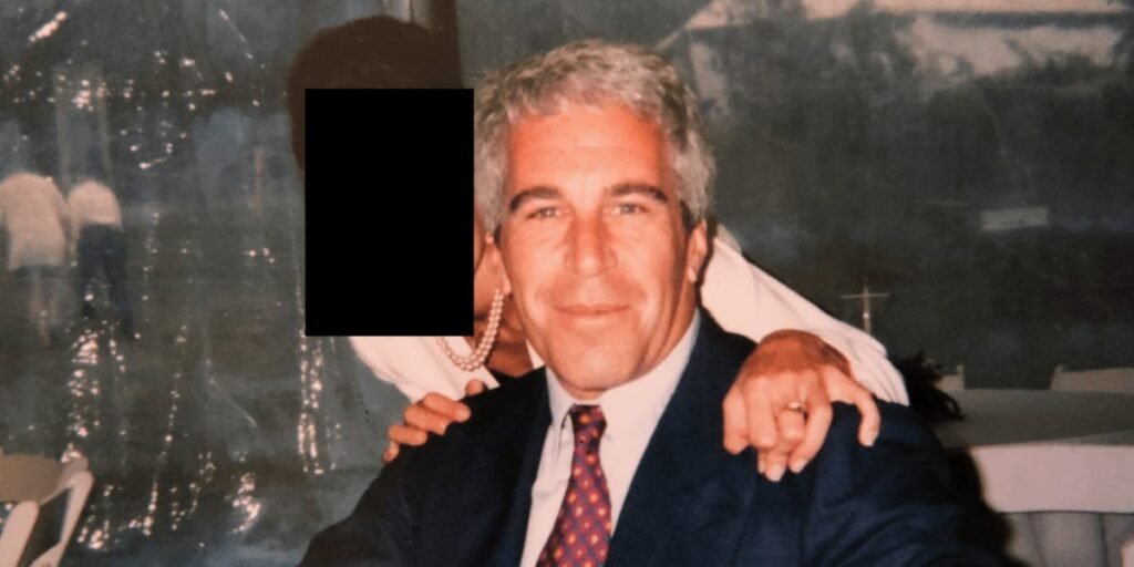 The doctor who conducted Jeffrey Epstein’s autopsy explains why she hesitated to declare his death a suicide The doctor who conducted Jeffrey Epstein’s autopsy explains why she hesitated to declare his death a suicide