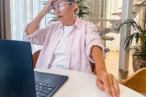 30 Common Job Search Scams to Watch for in 2026