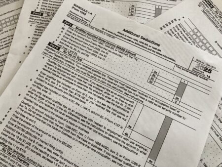 That Tax Calculator Promising a Big Refund? The IRS Says Beware
