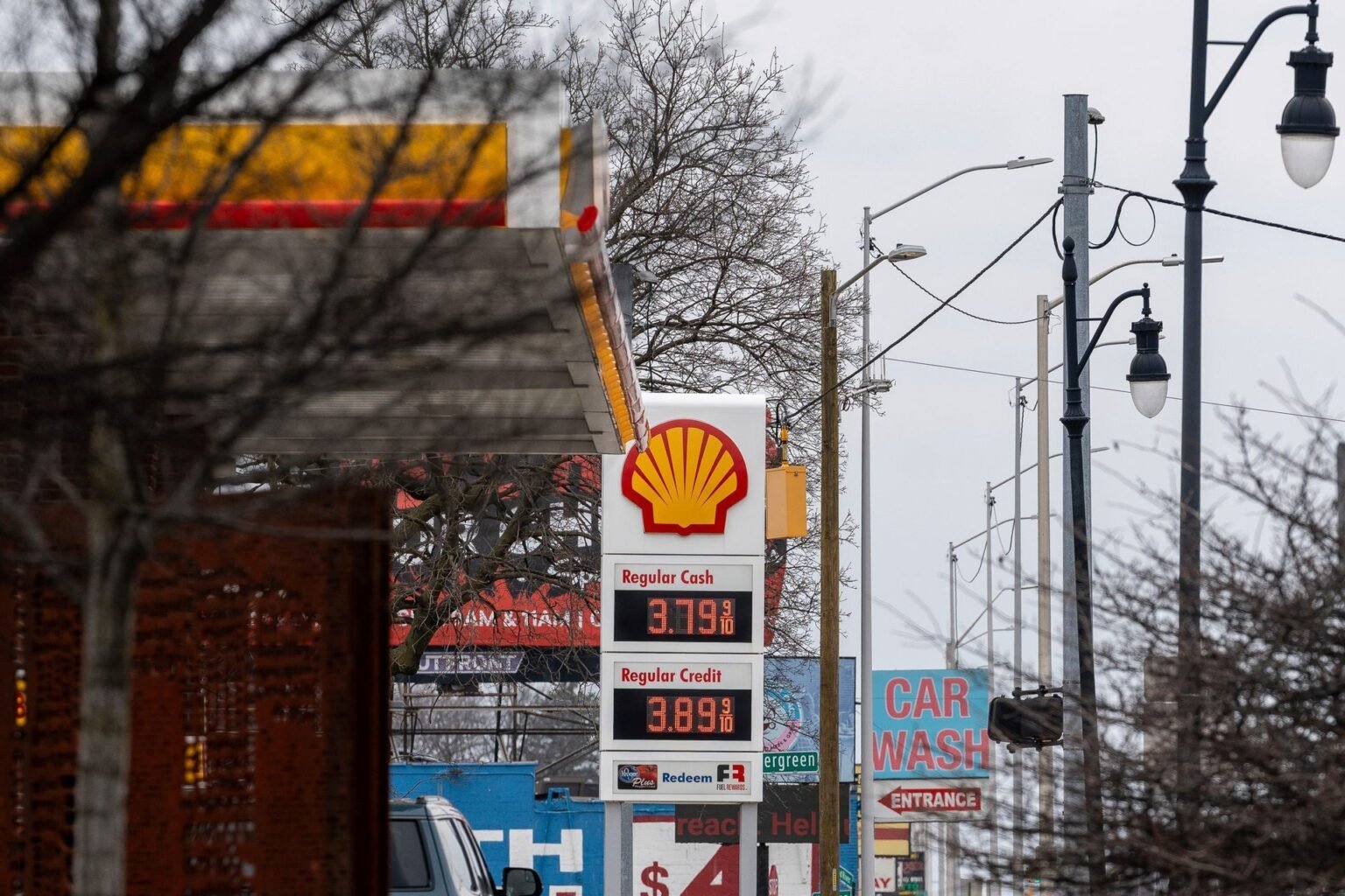 Gas Prices Top Americans’ Concerns About the Iran War Amid Ceasefire Gas Prices Top Americans’ Concerns About the Iran War Amid Ceasefire