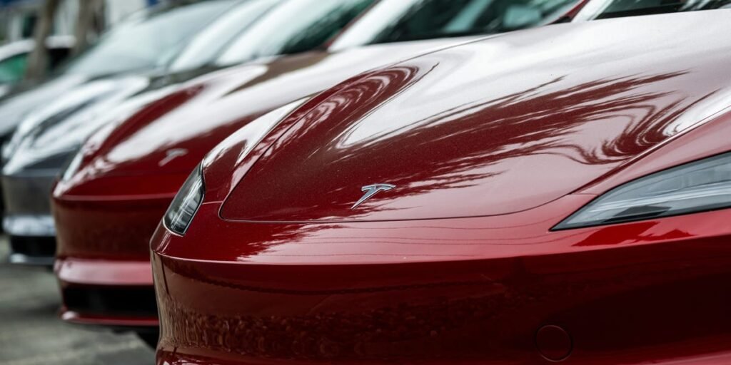 4 Tesla owners react to their FSD dreams getting crushed: ‘It feels like a bait and switch’