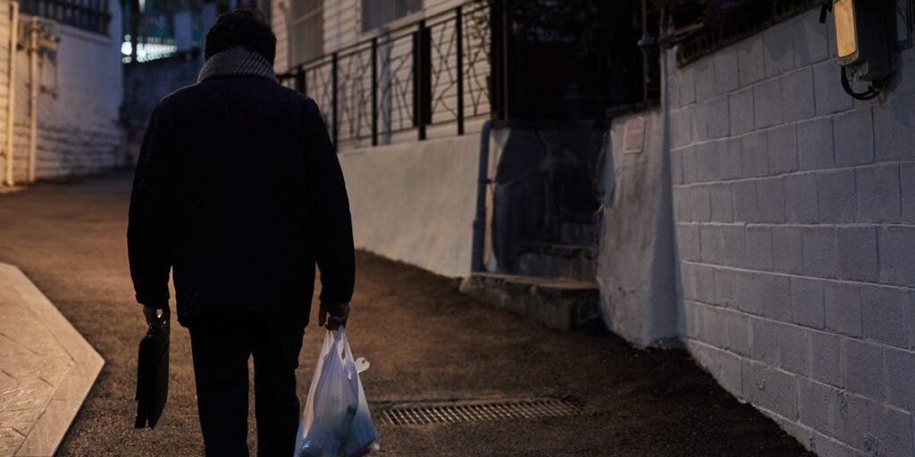 I’m 40 and 0,000 in debt after my startup failed. I’m living on  a day in South Korea.