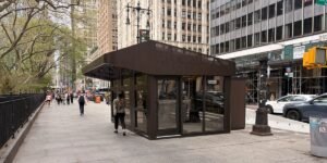 NYC’s first rest area for delivery workers isn’t open 10 days after a flashy ribbon-cutting. I dug into why.