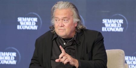 Steve Bannon says Anthropic ‘had it right’ in rejecting deal with the Pentagon