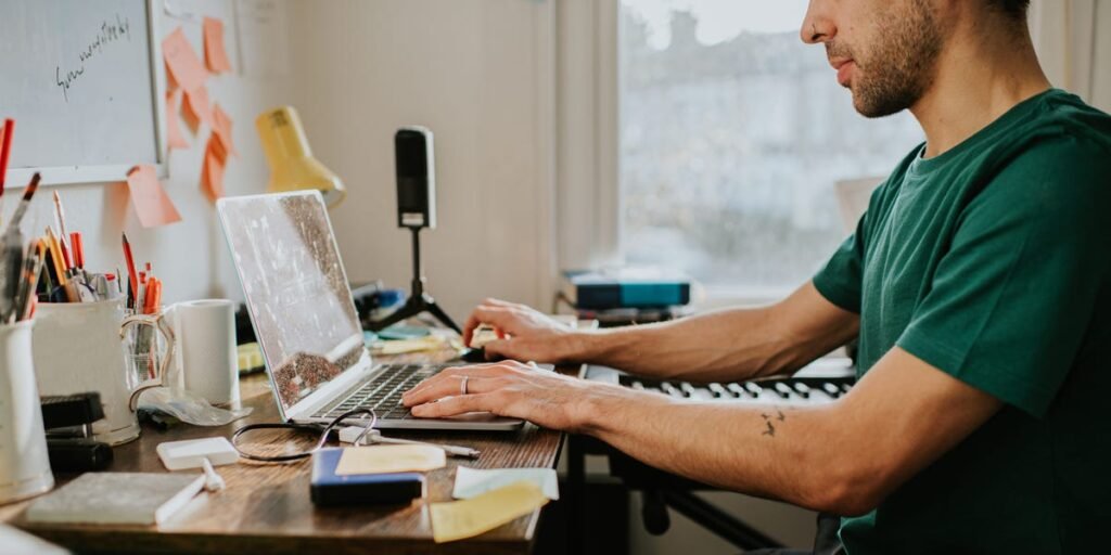 A millennial made 0K working 3 remote jobs — until the job market turned against him: ‘It was great until it wasn’t’