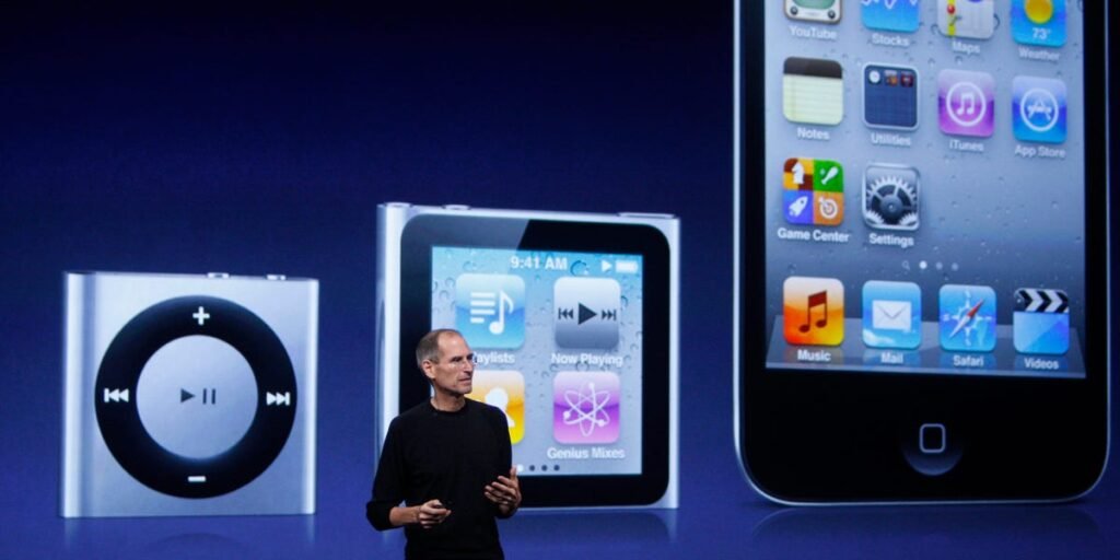 Legendary VC firm Sequoia just released the memo for its Apple bet in 1977 — and it shows how far the iPhone maker has come