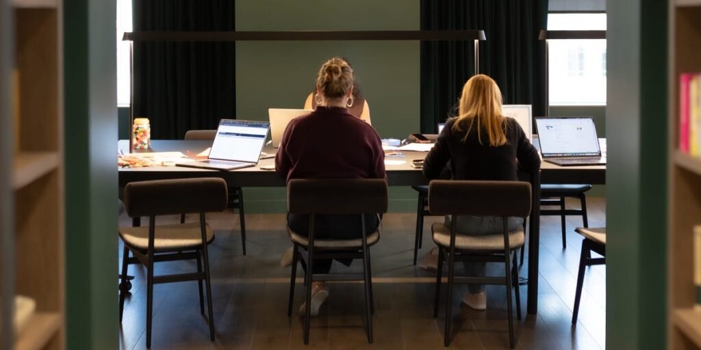 RTO didn’t stick. Now this company is paying workers to come in — and said office attendance has increased 57%. RTO didn’t stick. Now this company is paying workers to come in — and said office attendance has increased 57%.