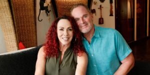 She got her first passport at 39 and flew to Thailand. Years later, she retired there with her husband.
