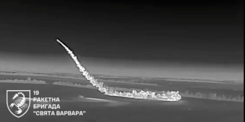 Ukraine released new videos of its local missiles blasting off for 900-mile strikes on Russia’s rear Ukraine released new videos of its local missiles blasting off for 900-mile strikes on Russia’s rear
