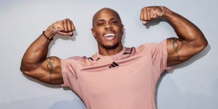 A strength training expert, who runs the ‘hardest workout in NYC,’ shares 3 habits to build muscle without working out on weekends