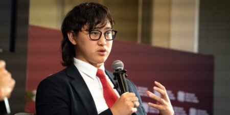 Alexandr Wang wants AI’s feuding leaders to take a chill pill Alexandr Wang wants AI’s feuding leaders to take a chill pill