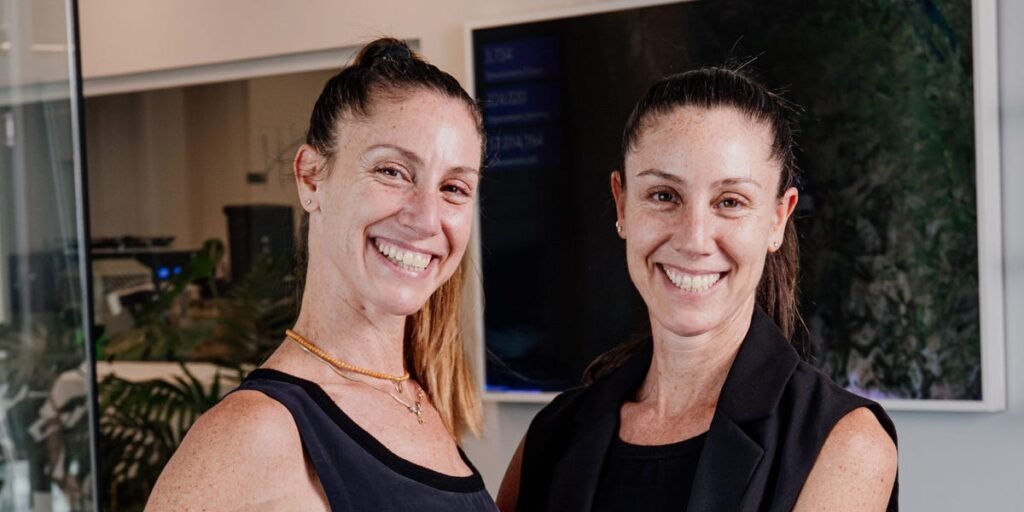 These triathlete twins manage their metabolism differently. Here are their top 3 tips for burning fat and boosting energy. These triathlete twins manage their metabolism differently. Here are their top 3 tips for burning fat and boosting energy.