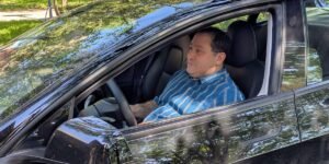 This tech exec sued Tesla over its Full Self-Driving promises — and won This tech exec sued Tesla over its Full Self-Driving promises — and won