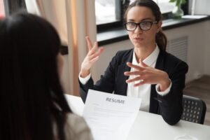 6 Examples for Describing Yourself in an Interview (and Why They Work) 6 Examples for Describing Yourself in an Interview (and Why They Work)