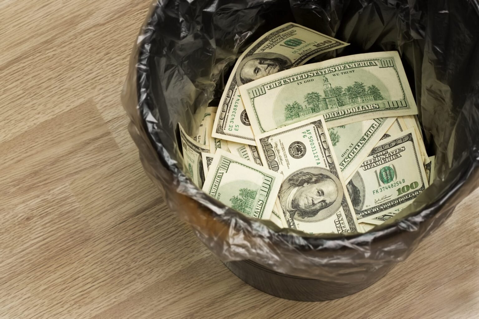 7 Daily Habits That Are Quietly Costing You Thousands of Dollars a Year