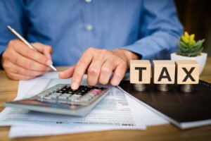 When Do Dependents File Taxes? Rules and Triggers
