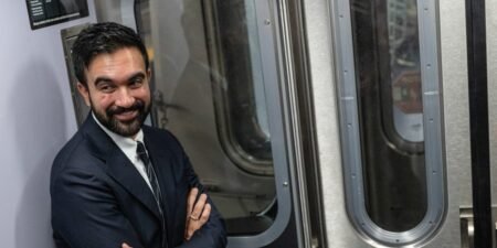 5 charts show who has the best and worst commutes in New York City 5 charts show who has the best and worst commutes in New York City