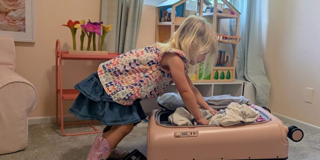I taught my 3-year-old how to pack her own bag. I want her to be independent. I taught my 3-year-old how to pack her own bag. I want her to be independent.