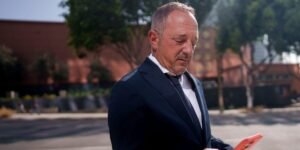 Investors see a warning in Andrew Left’s conviction