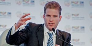 Palantir cofounder says CEOs are pretending layoffs are about ‘AI productivity’ when they’re not Palantir cofounder says CEOs are pretending layoffs are about ‘AI productivity’ when they’re not