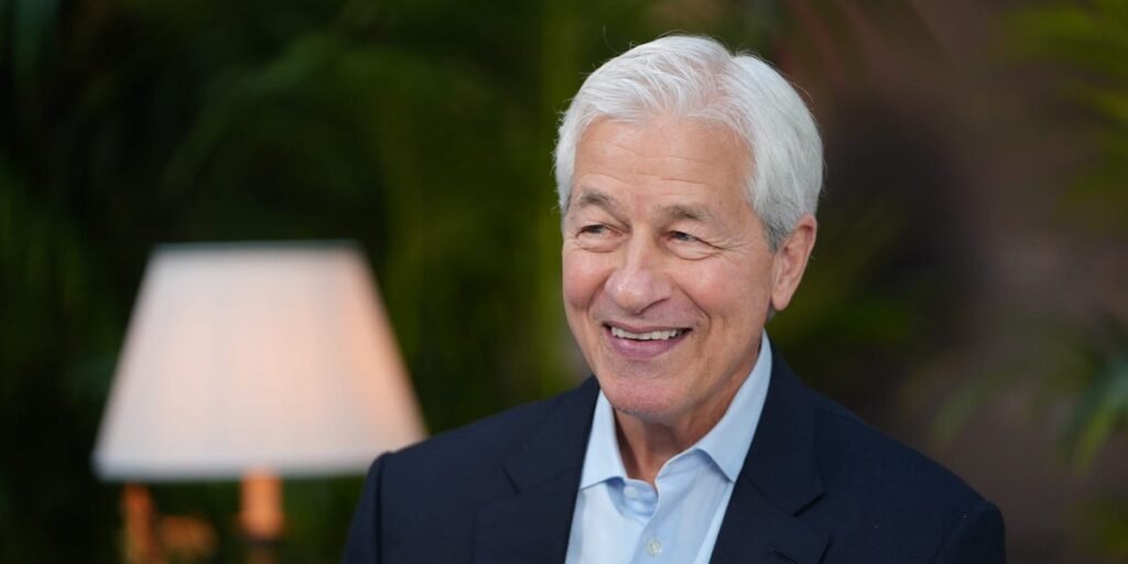 Jamie Dimon is throwing a party to woo SpaceX employees who just struck it rich Jamie Dimon is throwing a party to woo SpaceX employees who just struck it rich