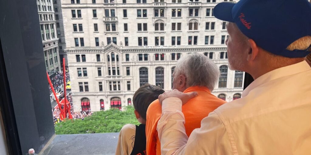 How a long-shot Facebook plea helped an 88-year-old fan — and his family — see Knicks history How a long-shot Facebook plea helped an 88-year-old fan — and his family — see Knicks history