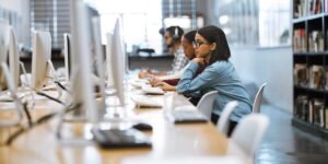 I’m a college admissions expert, and my top students use AI. Here’s how your kids should use AI on their essays.