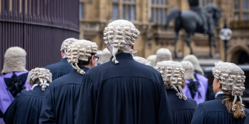 Score 1 for AI. Law firm staffed by bots wins a case in an English court. Score 1 for AI. Law firm staffed by bots wins a case in an English court.