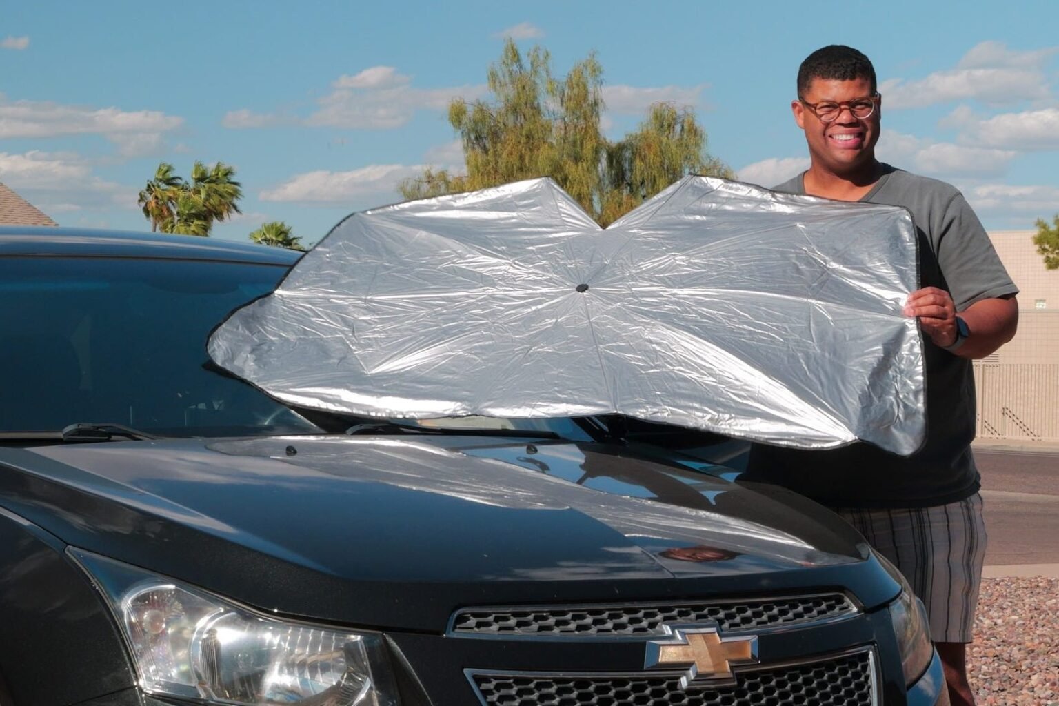How to Buy the Right Sun Shade and Keep Your Car Cool: Video