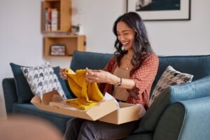 28 Retailers That Offer Free Shipping With No Minimum — and No Membership 28 Retailers That Offer Free Shipping With No Minimum — and No Membership
