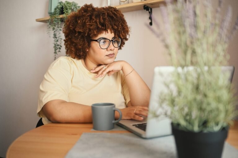7 Top-Rated Platforms for Building a Better Resume in 2026