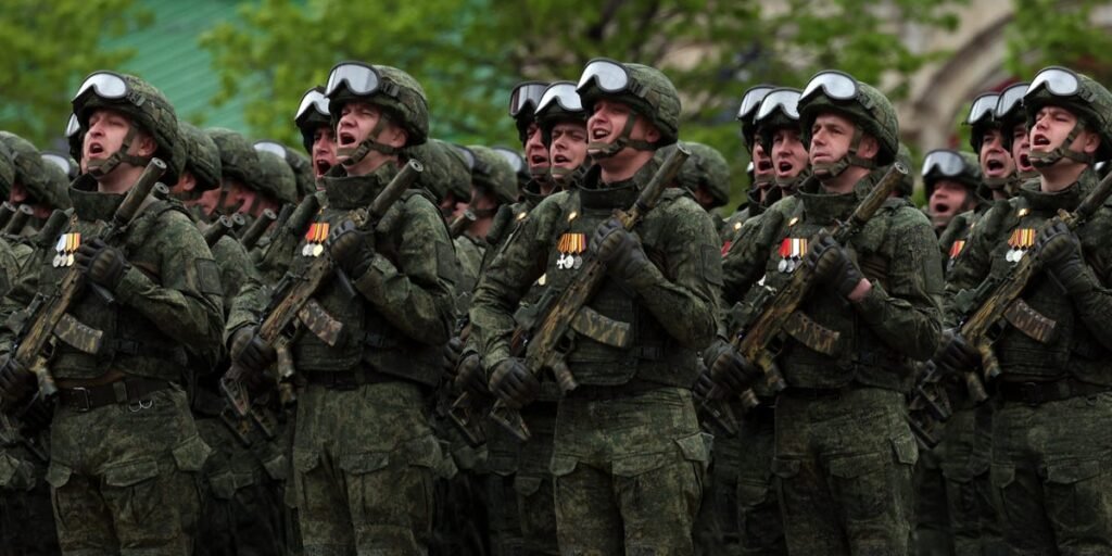 Disrupted Russian supply routes are forcing its troops to walk 18 miles to the front lines, Fedorov says