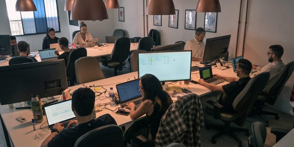 Sierra cofounder says some of his best employees are AI-savvy 22-year-olds Sierra cofounder says some of his best employees are AI-savvy 22-year-olds