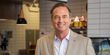 Chipotle’s COO uses team dinners to spot potential leaders. These are the 4 qualities he looks for.
