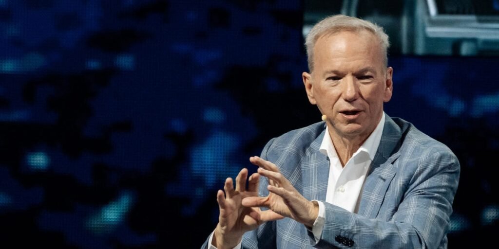 Read the letter Eric Schmidt, Reid Hoffman, and top economists signed warning about AI’s threat to jobs Read the letter Eric Schmidt, Reid Hoffman, and top economists signed warning about AI’s threat to jobs
