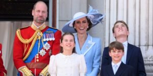 22 candid photos of Prince William, Kate Middleton, and their children over the years 22 candid photos of Prince William, Kate Middleton, and their children over the years