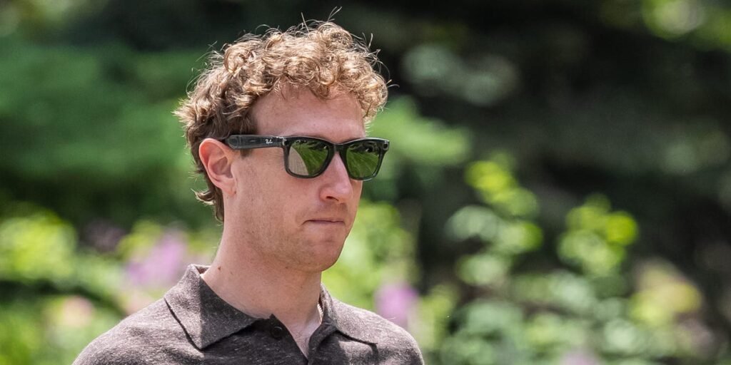 21 successful tech moguls who never graduated college 21 successful tech moguls who never graduated college