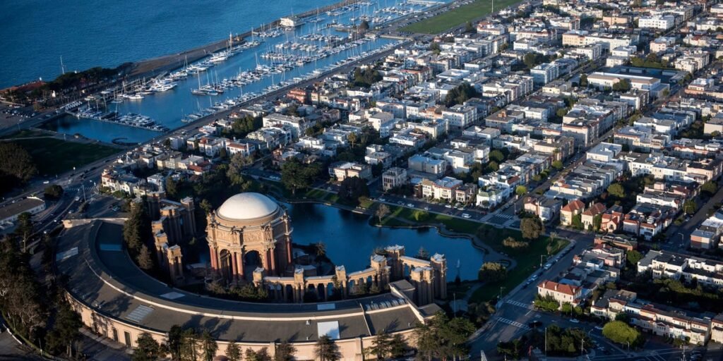 A photo of a community meeting has sparked a generational fight over San Francisco real estate A photo of a community meeting has sparked a generational fight over San Francisco real estate