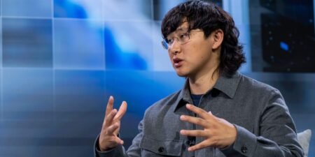 Alexandr Wang says startups supercharged by AI can now pick ‘Goliath versus Goliath’ fights Alexandr Wang says startups supercharged by AI can now pick ‘Goliath versus Goliath’ fights