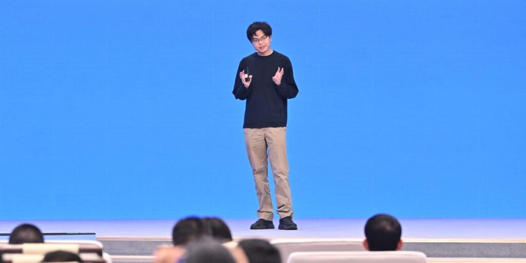 What China’s internet is saying about Moonshot’s hot new Kimi model What China’s internet is saying about Moonshot’s hot new Kimi model