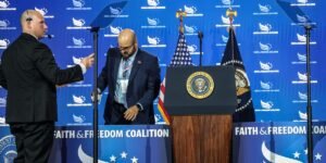 White House teleprompter operator on unpaid leave after reports he made more than 0k betting on Trump’s speeches White House teleprompter operator on unpaid leave after reports he made more than 0k betting on Trump’s speeches