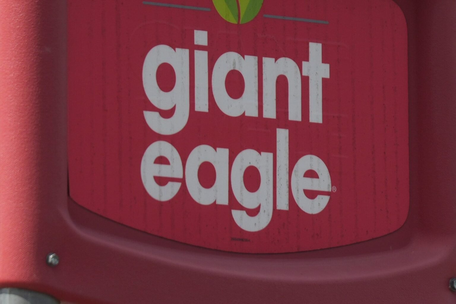 Giant Eagle Cuts Prices on 300 Grocery Items. Here’s What’s Cheaper