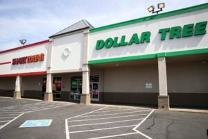 Dollar Tree Price Scanners Fuel Online Debate over Rising Costs