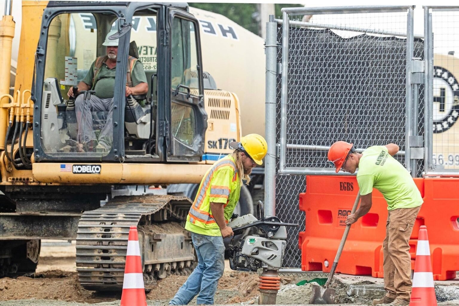 Construction Jobs’ Big Pay Raises Make Trades the ‘It’ Career in 2026 Construction Jobs’ Big Pay Raises Make Trades the ‘It’ Career in 2026
