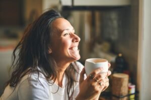 8 Legit Ways to Pocket Cash Before Your Kids Wake Up 8 Legit Ways to Pocket Cash Before Your Kids Wake Up