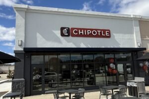 Chipotle Offers BOGO Entrée Deal Today: Here’s How to Redeem It Chipotle Offers BOGO Entrée Deal Today: Here’s How to Redeem It