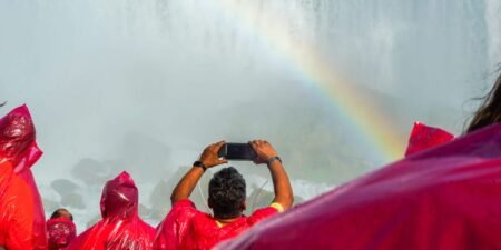 Disappointing photos show what visiting Niagara Falls in Canada is really like Disappointing photos show what visiting Niagara Falls in Canada is really like