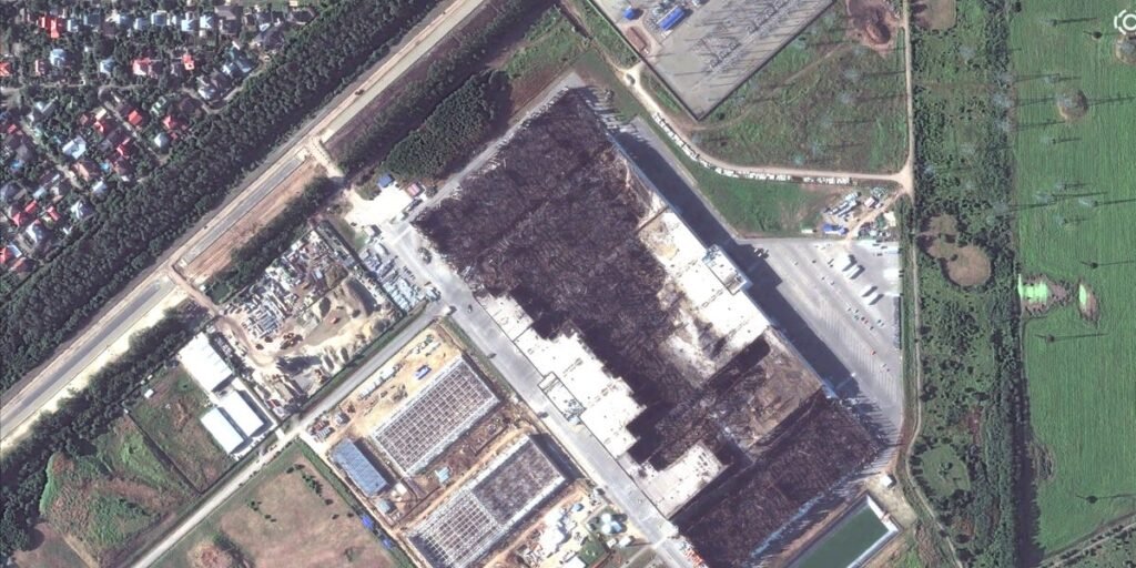 Satellite images show the damage Ukrainian strikes have inflicted on Russian e-commerce giant Wildberries’ warehouses Satellite images show the damage Ukrainian strikes have inflicted on Russian e-commerce giant Wildberries’ warehouses